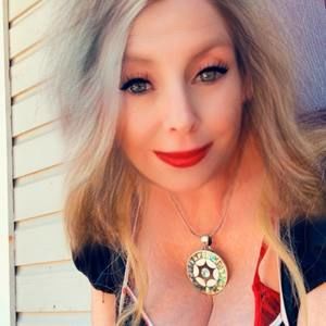 Meet your Posher, Lea